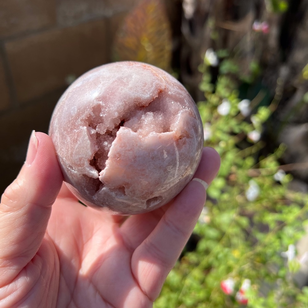 Brazilian Pink Amethyst druzy sphere - Picture 3 of 8